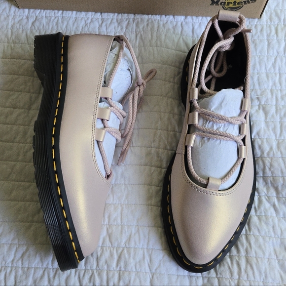 Dr. Martens Shoes - Dr. Martens AirWair Elphie II Women 6 Powder Pink And Gold 022026